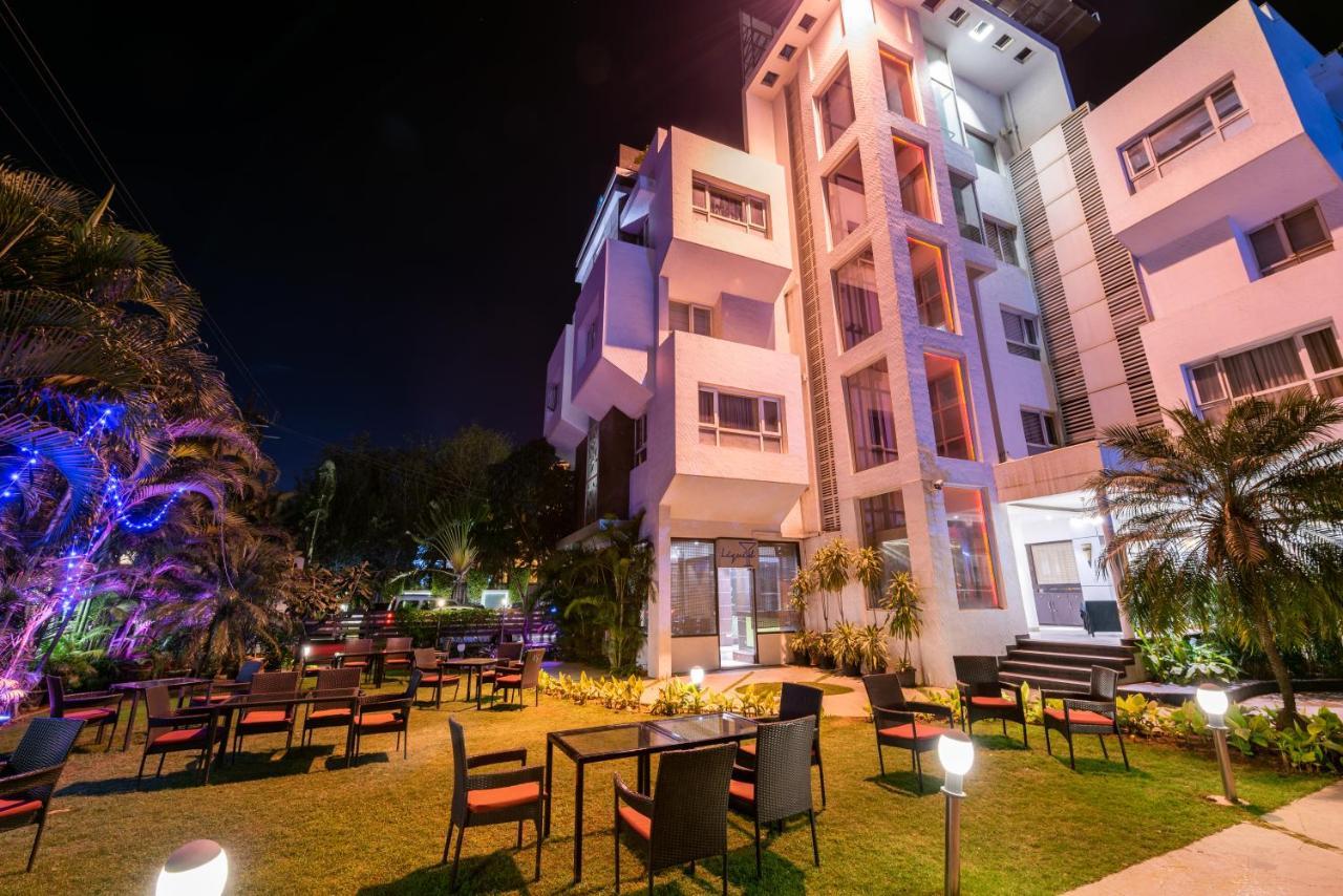 Click Hotel Nashik Buitenkant foto
